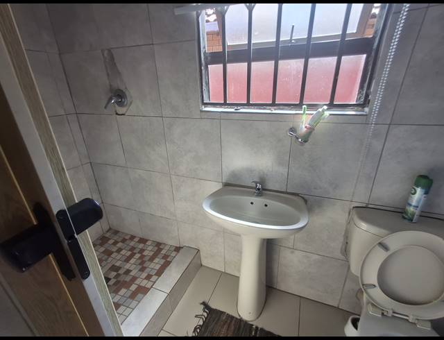 3 BEDROOM FREESTANDING FOR SALE IN VOSLOORUS EXT 3